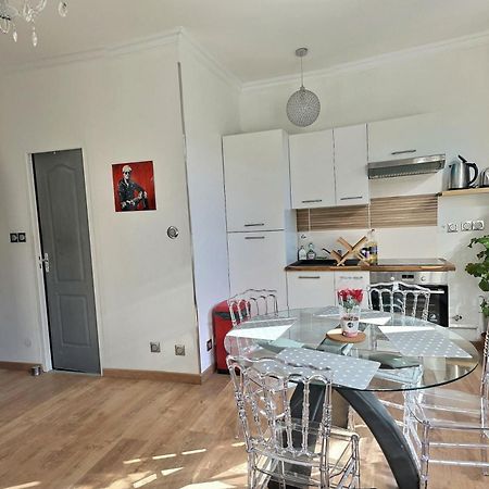 Appartement De Charme Avec Balcon Au Pied Des Commerces Béziers Exteriér fotografie